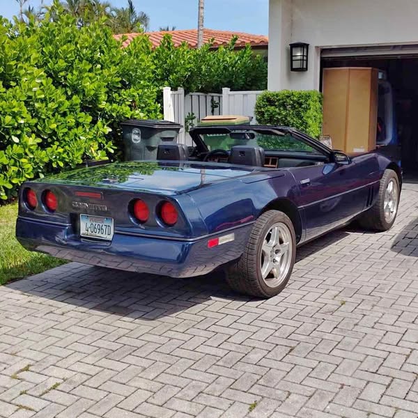 1989 Chevrolet Corvette - Stingray Z51 Convertible 2D