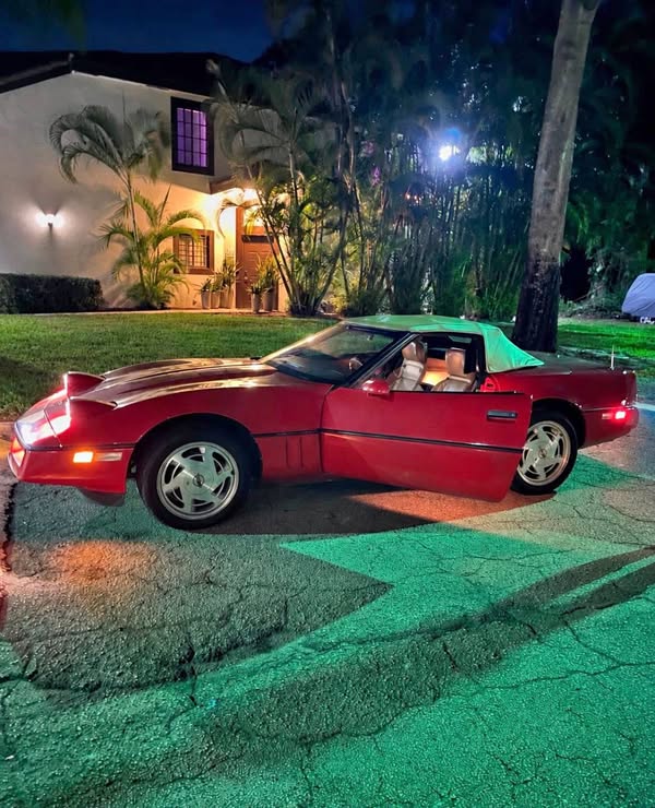 1989 Chevrolet Corvette - Convertible 2D