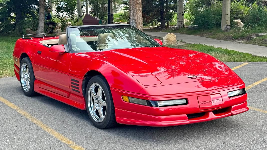 1992 Chevrolet Corvette - Convertible 2D