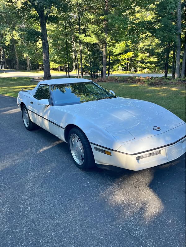 1989 Chevrolet Corvette - C4 6-speed Convertible