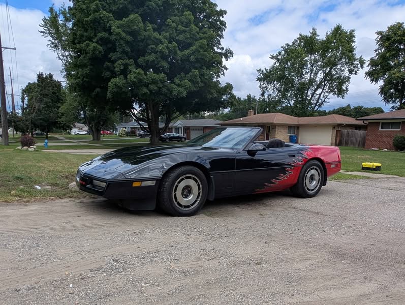 1986 Chevrolet Corvette - Stingray Z51 Convertible 2D