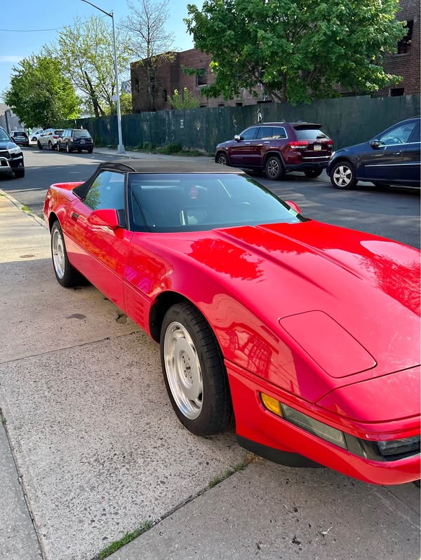 1992 Chevrolet Corvette - Convertible 2D