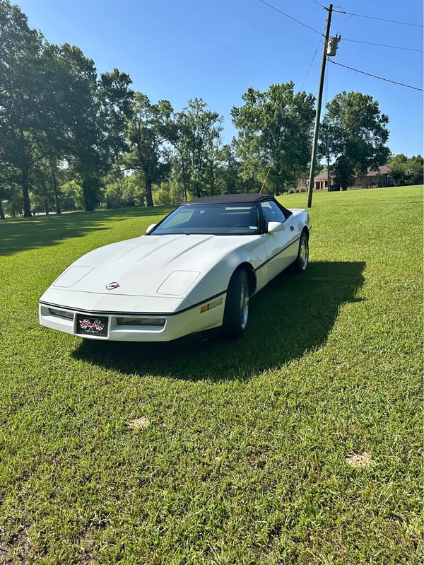 1989 Chevrolet Corvette Convertible 2D