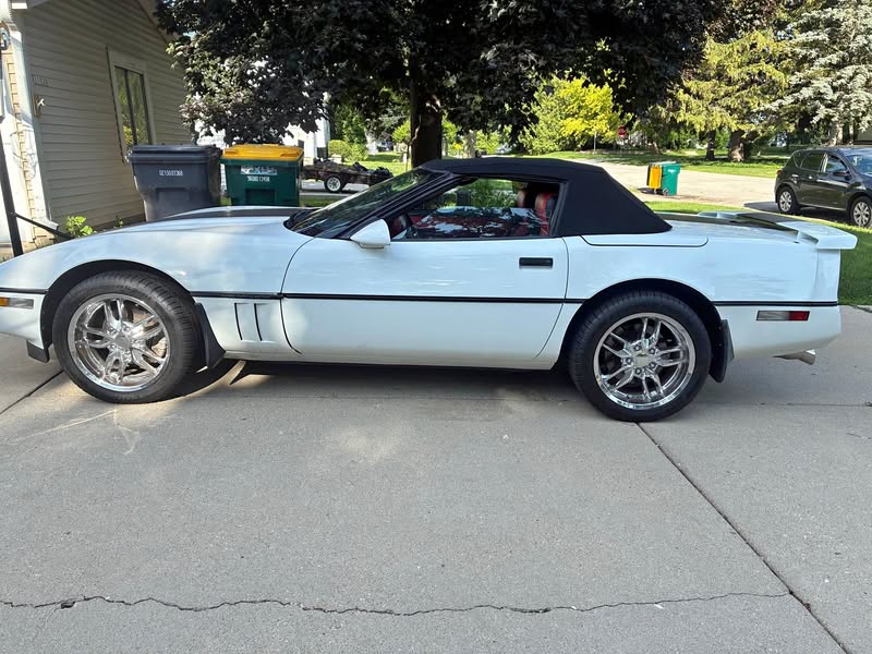 1989 Chevrolet Corvette - Championship Special Edition Convertible 2D