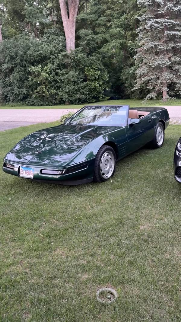 1992 Chevrolet Corvette - Convertible 2D