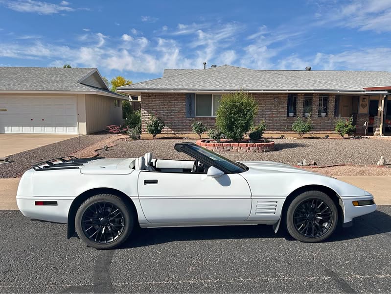 1992 Chevrolet Corvette - Convertible 2D