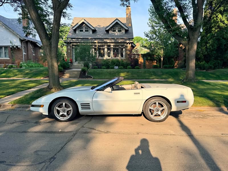 1992 Chevrolet Corvette - Convertible 2D
