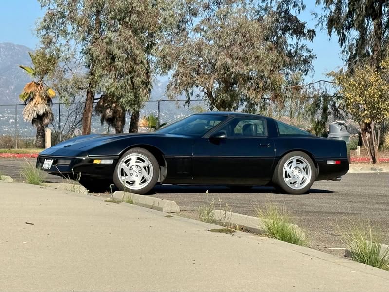 1990 Chevrolet Corvette - Stingray Z51 Convertible 2D