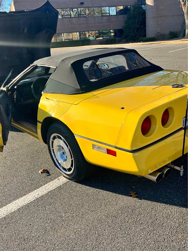 1986 Chevrolet Corvette - Convertible 2D