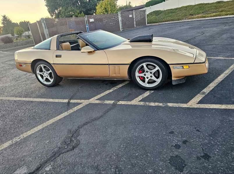 1987 Chevrolet Corvette - Coupe 2D