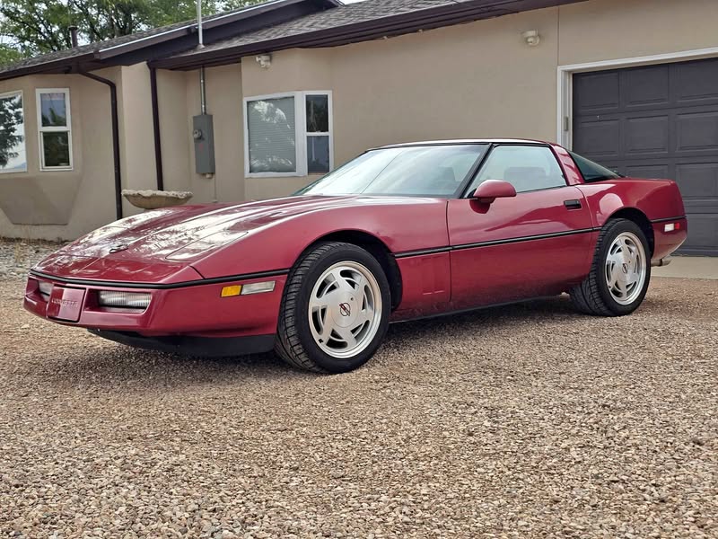 1989 Chevrolet Corvette - Hatchback Coupe 2D