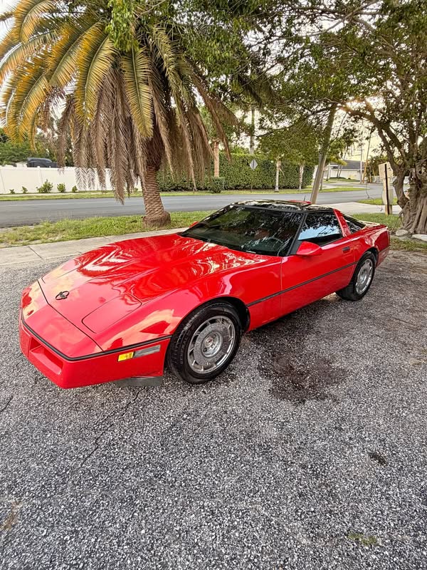 1987 Chevrolet Corvette - Coupe
