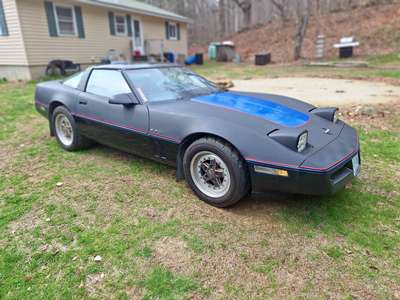 1986 Chevrolet Corvette - Coupe 2D