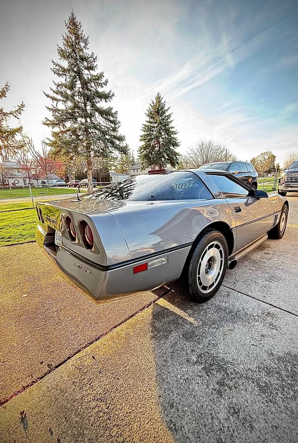 1985 Chevrolet Corvette - LS Utility 2D