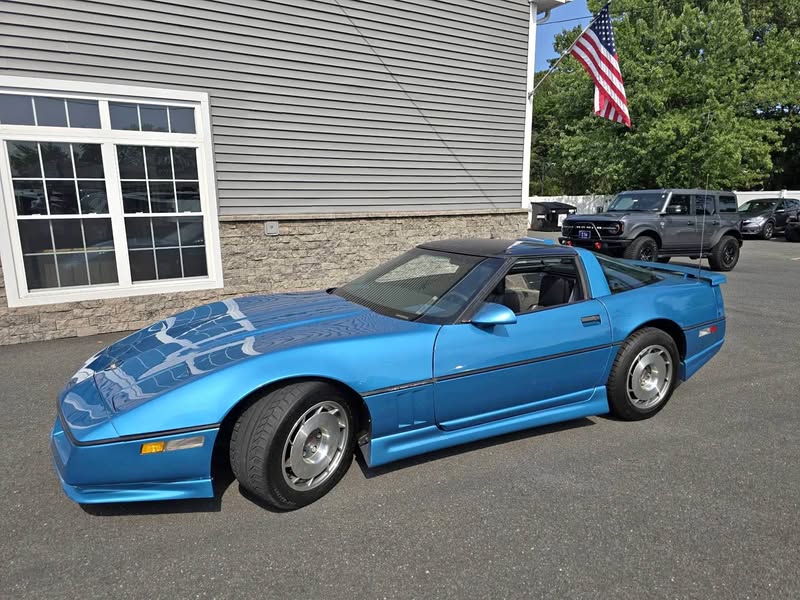 1987 Chevrolet Corvette - Hard Top 2D
