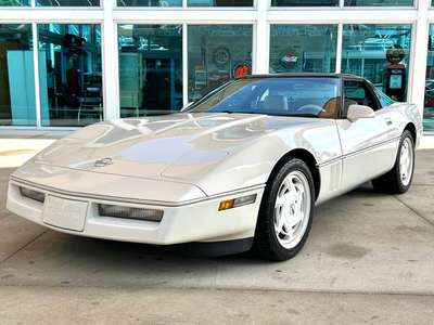 1988 Chevrolet Corvette Base 2dr Hatchback