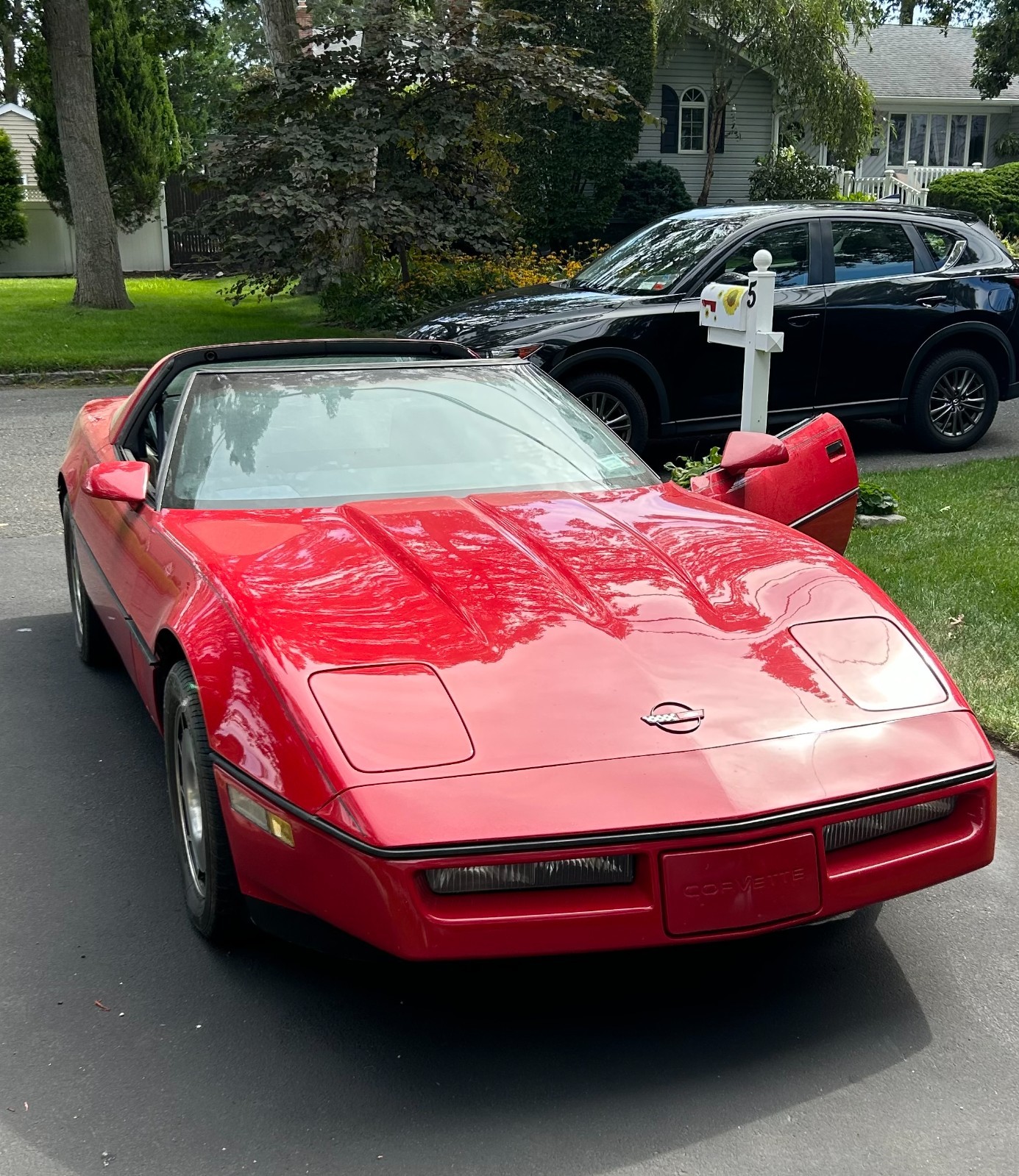1984 Chevrolet Corvette Dark Grey Leather