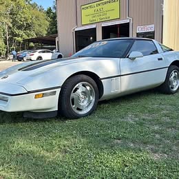 1988 Chevrolet Corvette 2DR Coupe
