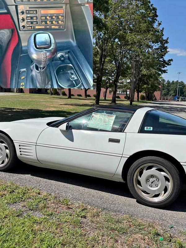 1992 Chevrolet Corvette - Coupe 2D