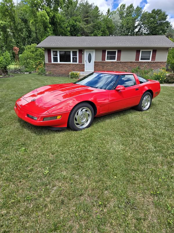 1996 Chevrolet Corvette - Hatchback Coupe 2D