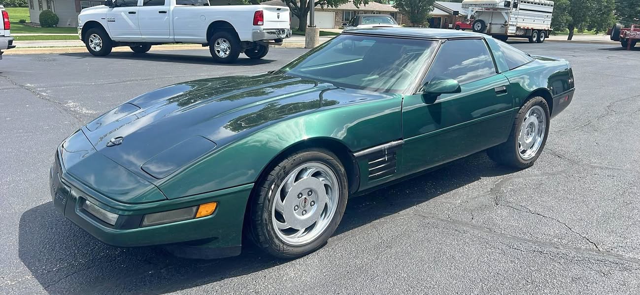 1993 Chevrolet Corvette - Coupe 2D