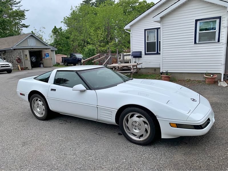 1994 Chevrolet Corvette - Hatchback Coupe 2D