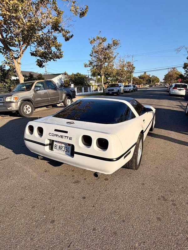 1984 Chevrolet Corvette - Hard Top 2D