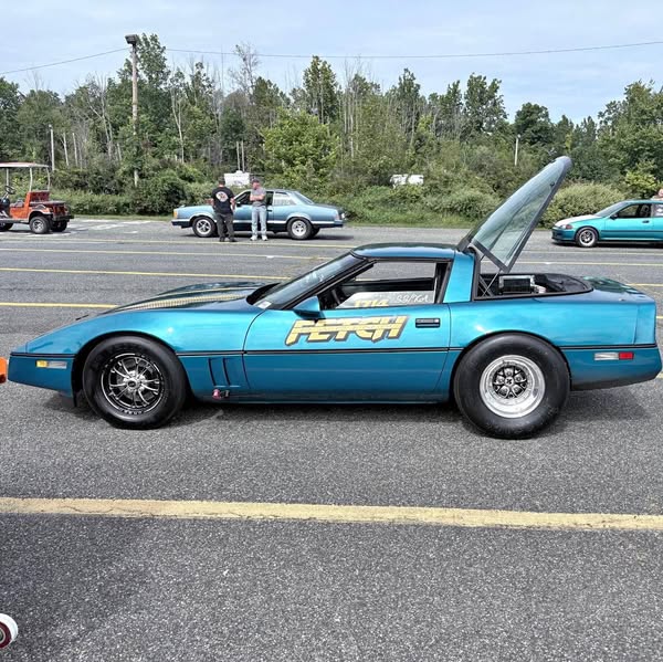 1995 Chevrolet Corvette - Hatchback Coupe 2D