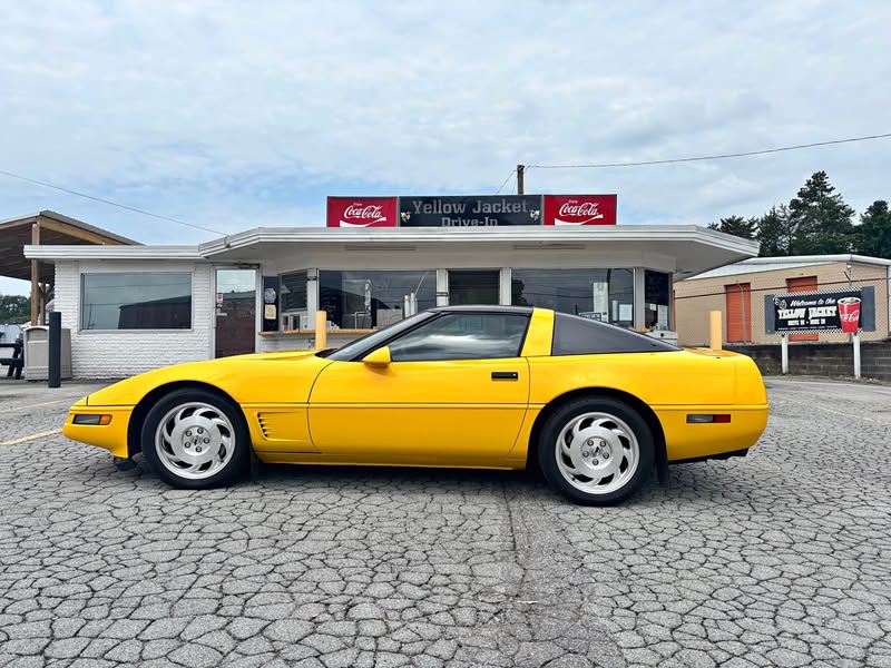 1996 Chevrolet Corvette - Coupe 2D