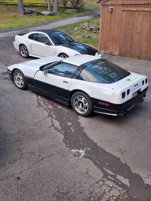 1989 Chevrolet Corvette - Hard Top 2D