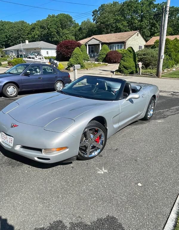 2000 Chevrolet Corvette - Stingray Convertible 2D