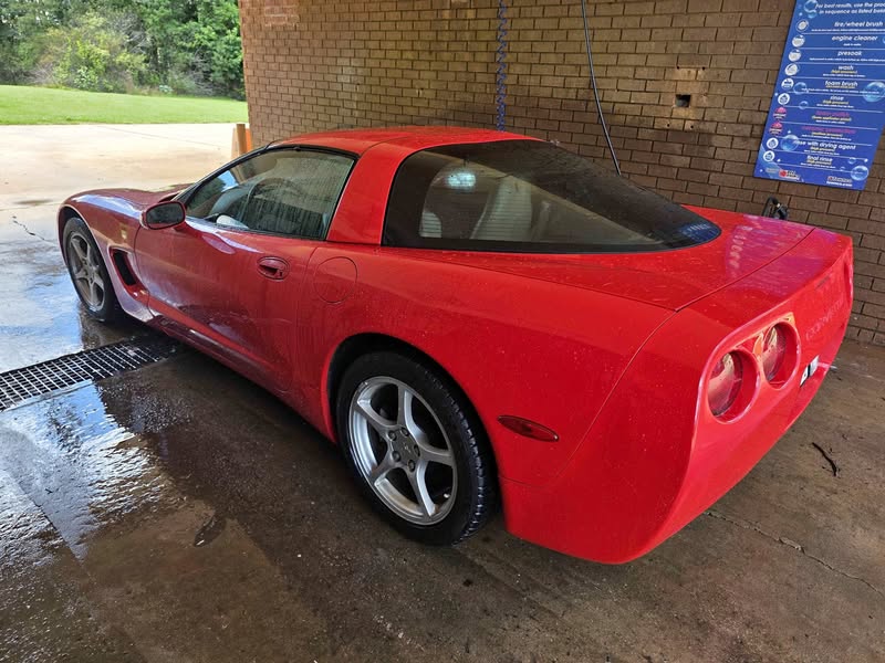 2000 Chevrolet Corvette - Hatchback Coupe 2D
