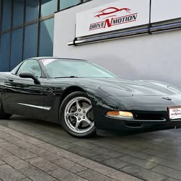 2004 Chevrolet Corvette Coupe 2D