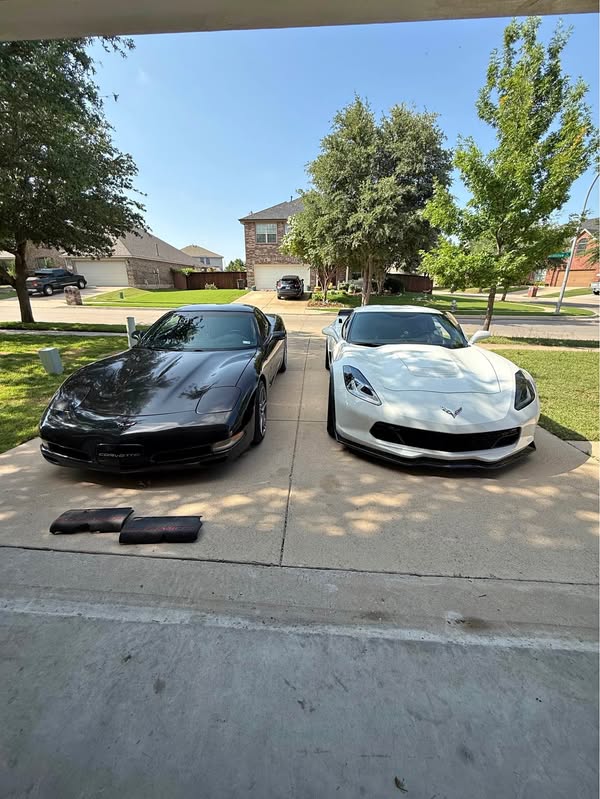 2000 Chevrolet Corvette - Coupe 2D
