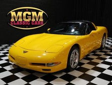 2000 Chevrolet Corvette 2dr Coupe