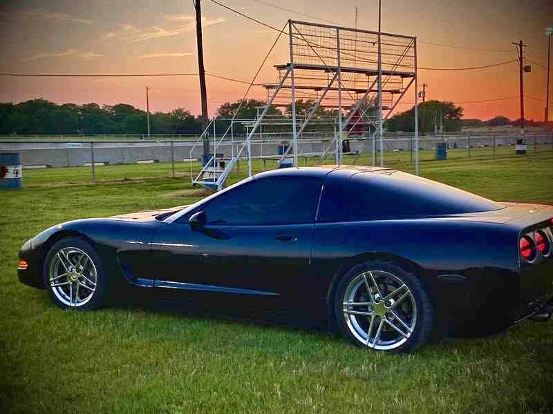 2000 Chevrolet Corvette - Hatchback Coupe 2D