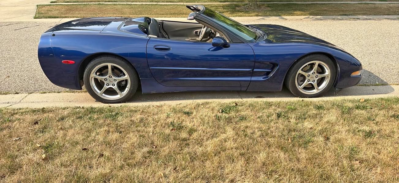 2004 Chevrolet Corvette - Convertible 2D