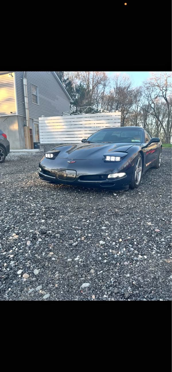 1999 Chevrolet Corvette - Base
