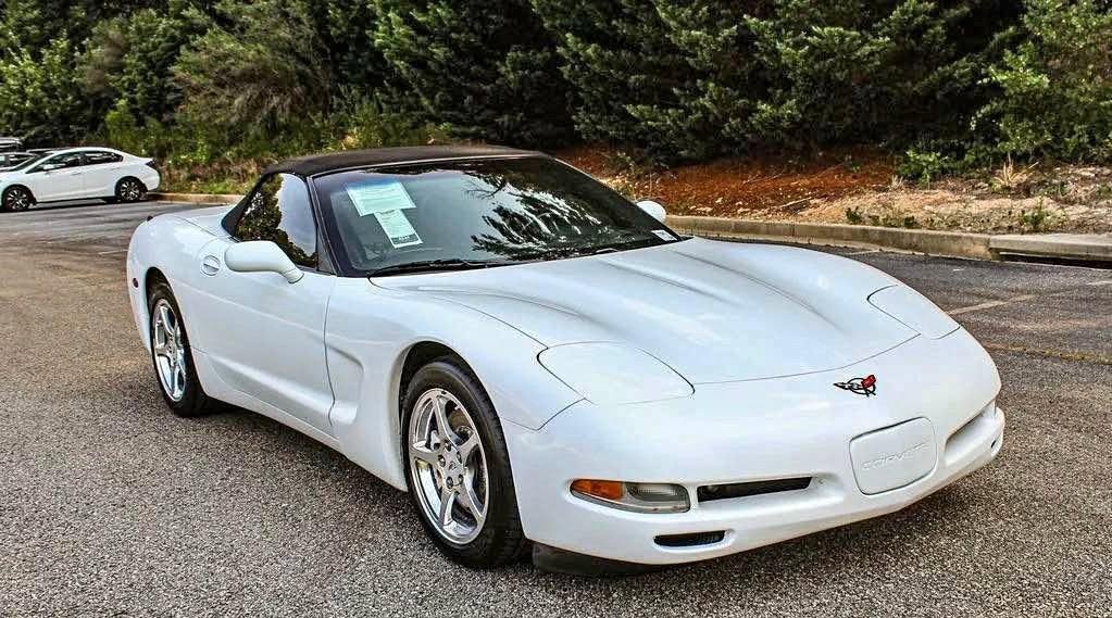 2004 Chevrolet Corvette - Convertible 2D