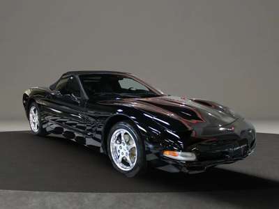 2002 Chevrolet Corvette Convertible 2D