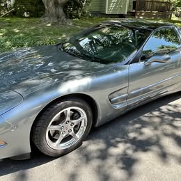 2001 Chevrolet Corvette - Coupe 2D