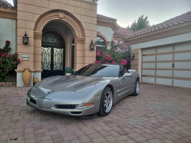 1998 Chevrolet Corvette - coupe