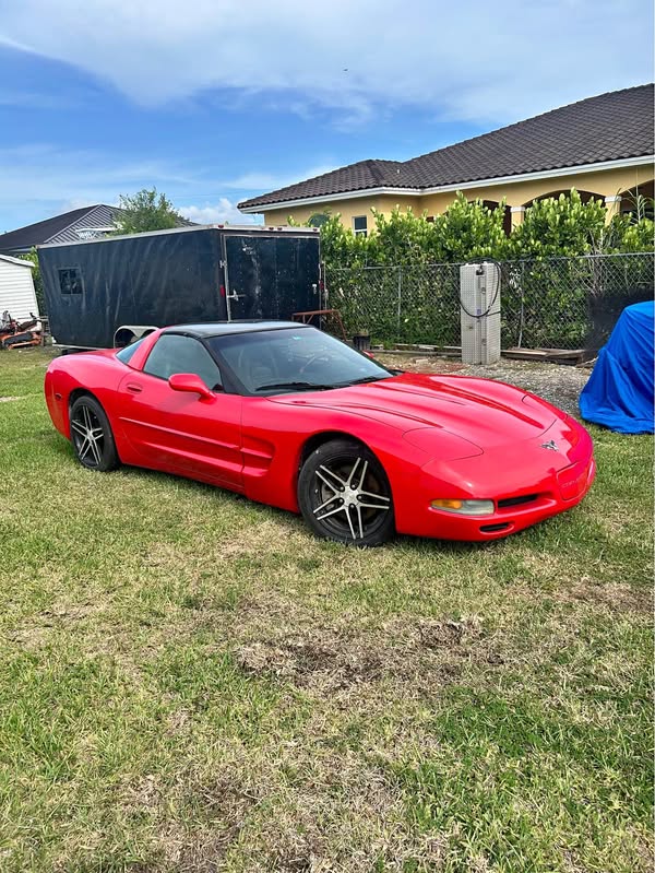 2004 Chevrolet Corvette - Coupe 2D