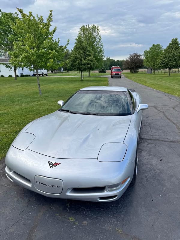 2001 Chevrolet Corvette - Coupe 2D
