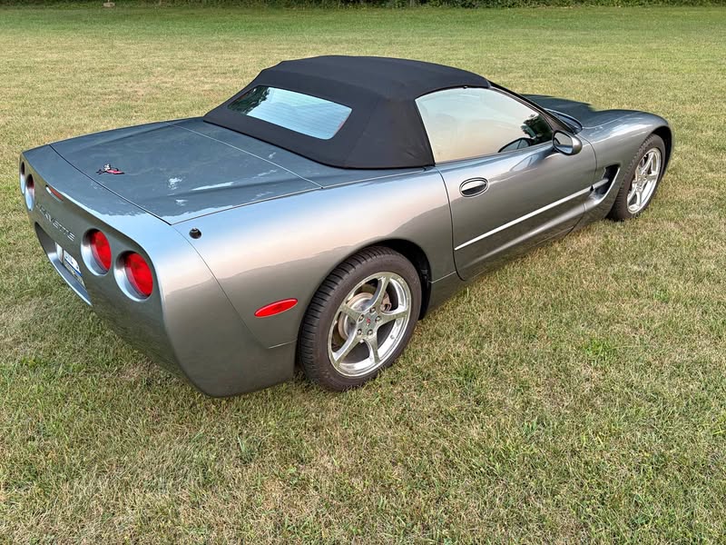 2004 Chevrolet Corvette - Convertible 2D