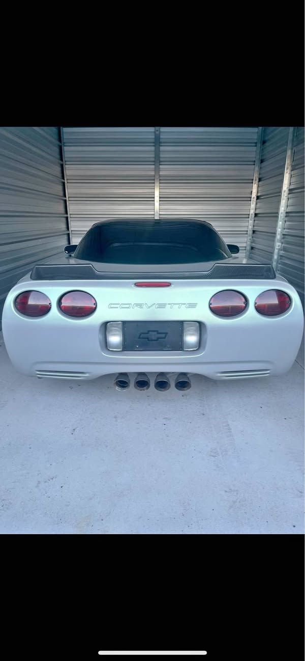 2004 Chevrolet Corvette - Coupe 2D
