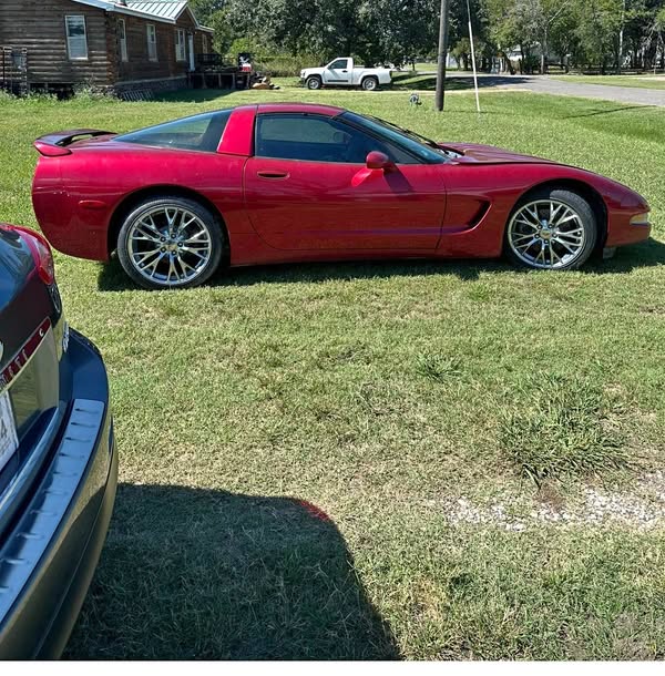 2000 Chevrolet Corvette - Convertible 2D
