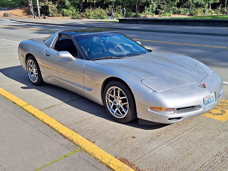 2004 Chevrolet Corvette - Coupe 2D