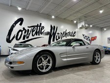 2004 Chevrolet Corvette COUPE 1SB HUD 3.15 AUTO GLASS TOP SPORTS AUTO 31k