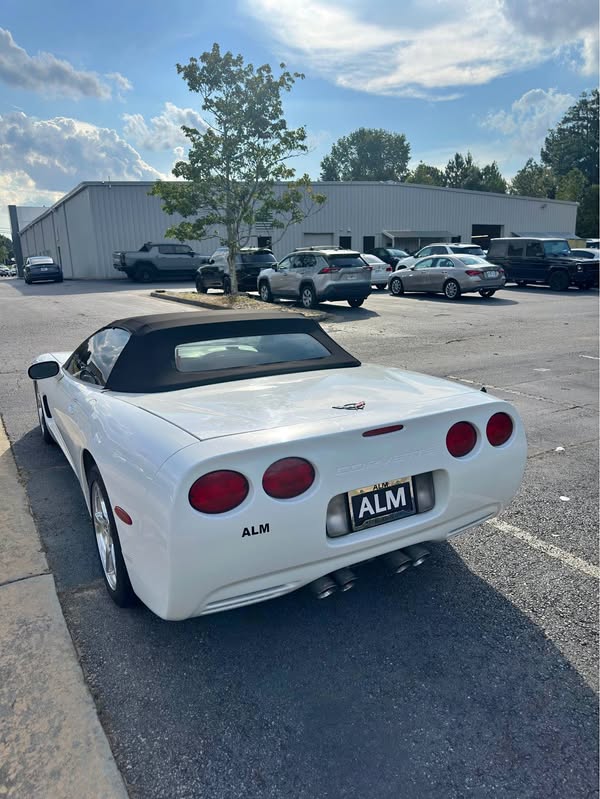 2004 Chevrolet Corvette - Base